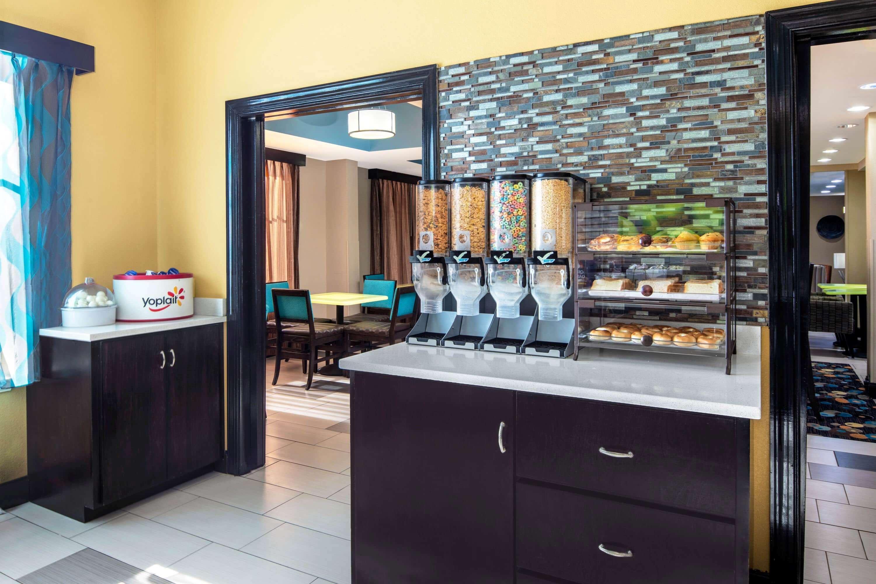 La Quinta By Wyndham Oxford - Anniston Hotel Ngoại thất bức ảnh