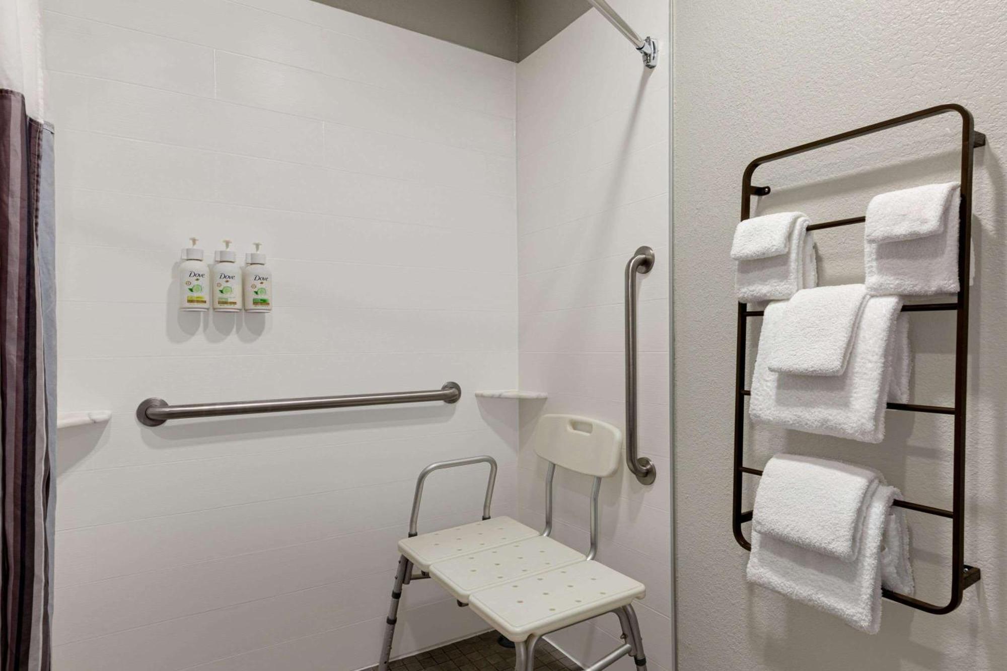 La Quinta By Wyndham Oxford - Anniston Hotel Ngoại thất bức ảnh